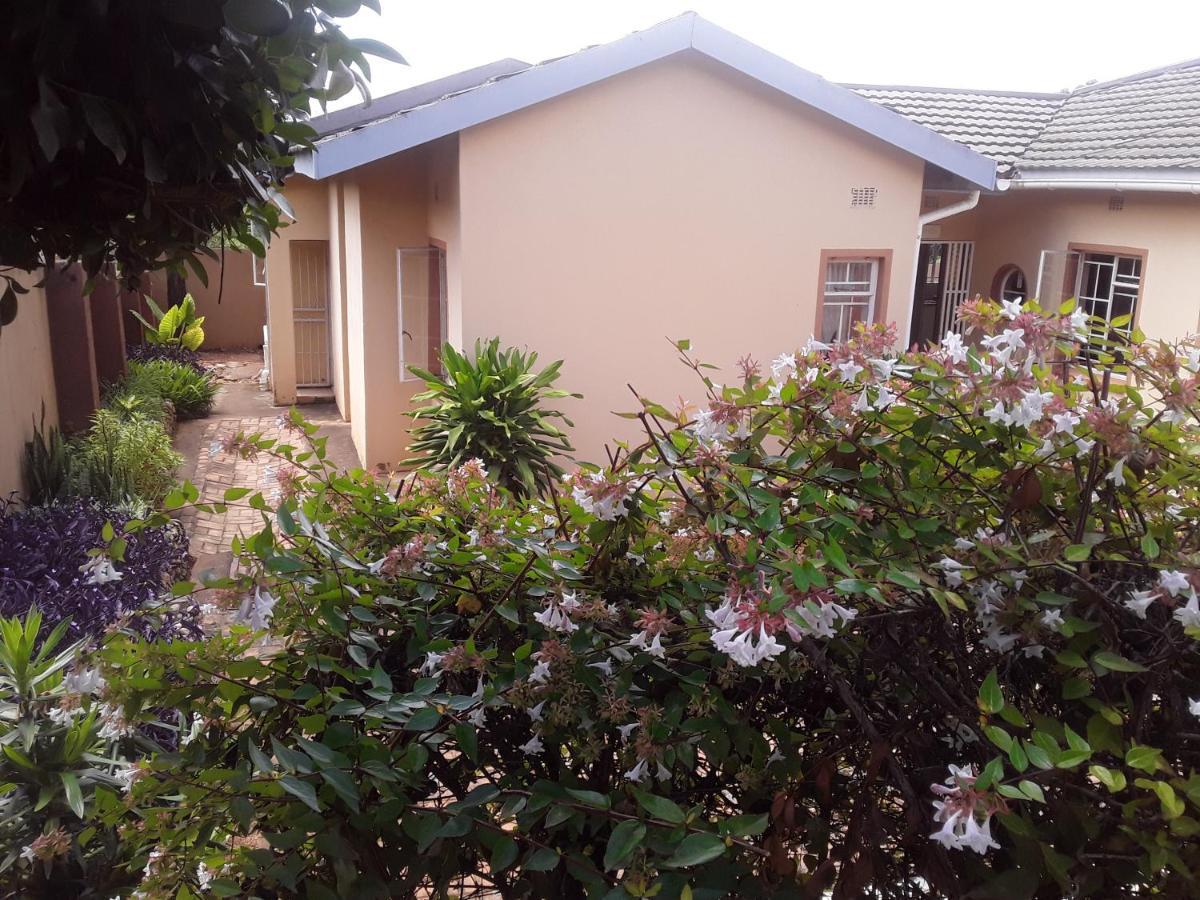 Vuya Nathi Bed And Breakfast Manzini Exterior foto